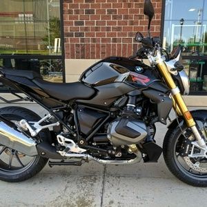 Meet your Posher, Walt